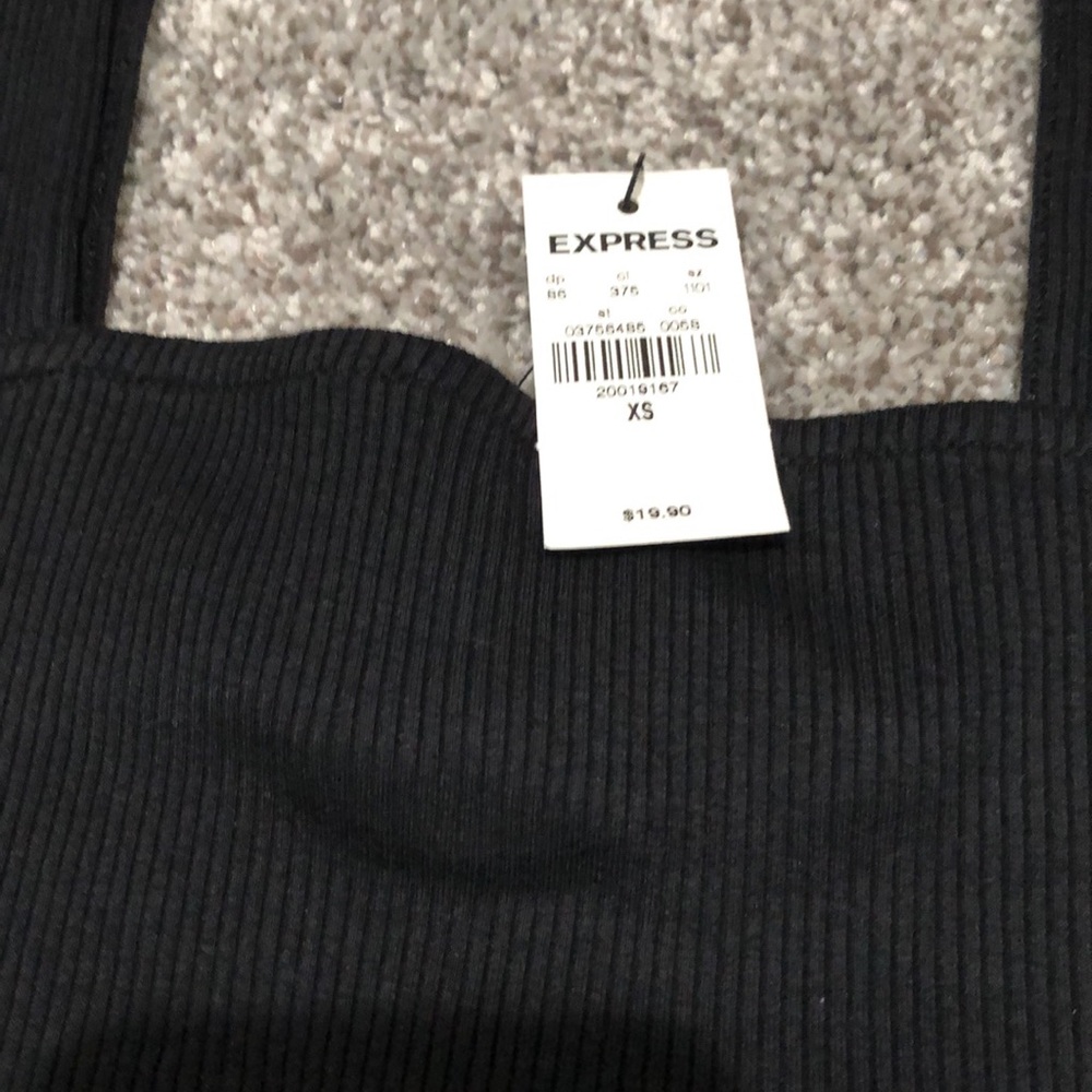 Express crop tops - Picture 2 of 6